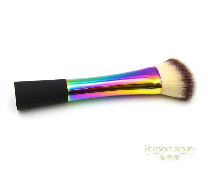 匠心獨(dú)運(yùn)，這款化妝刷套裝讓美妝更精致
